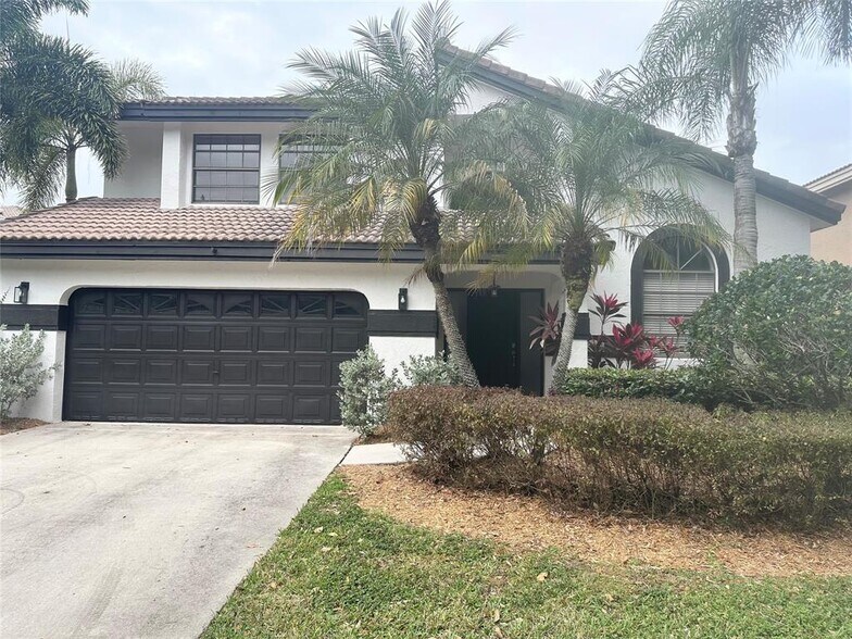 Building Photo - 10461 NW 12th Ct