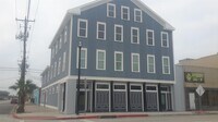 Building Photo - 405 24th St