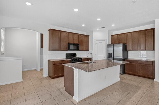 Building Photo - 221 Sand Lily Ln