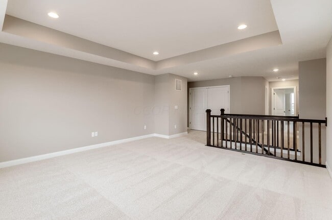 Building Photo - 5494 Dutch Ln