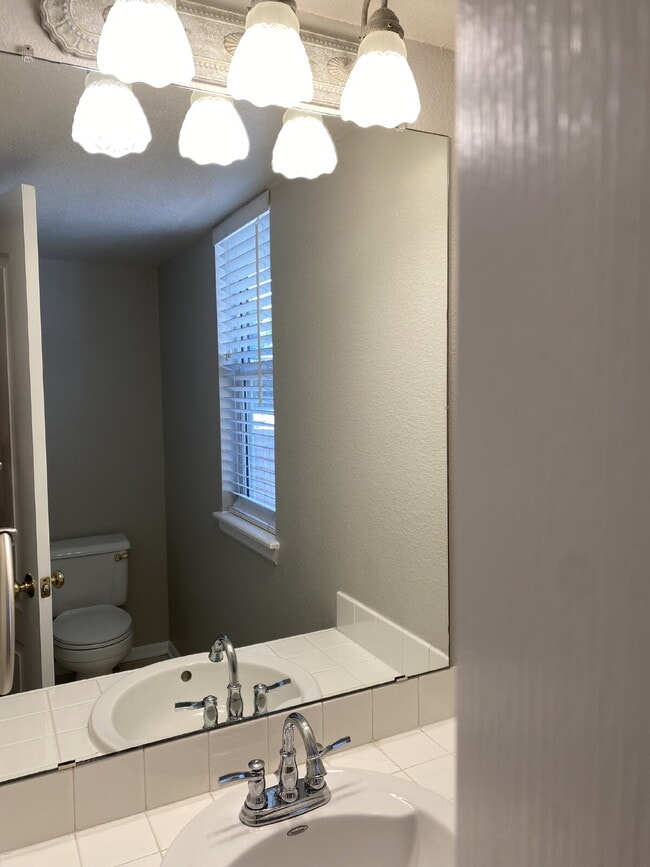 Building Photo - Highlands Ranch Home Available Now!