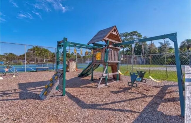 Building Photo - 2596 River Reach Dr