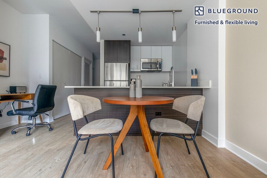 Building Photo - 201 N Garland Ct