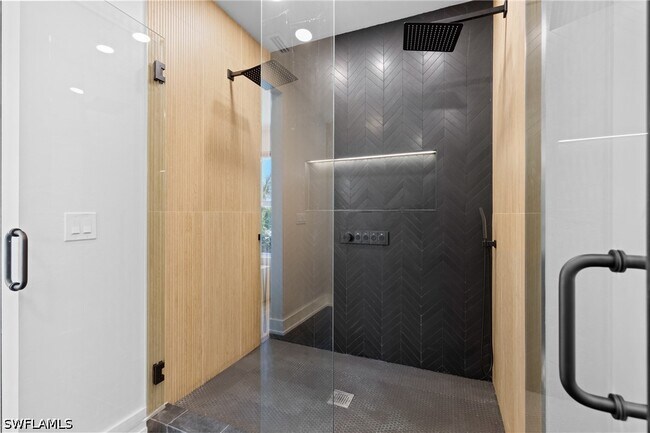 Building Photo - 1836 Harbor Ln