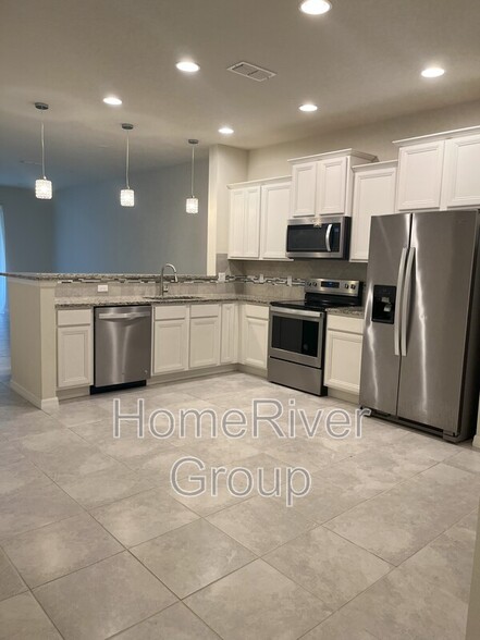 Building Photo - 1025 Pavia Dr