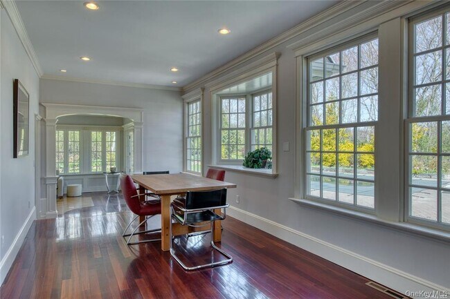 Building Photo - 11003 Main Rd