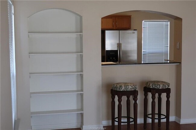 Building Photo - 4131 McFarland Dr