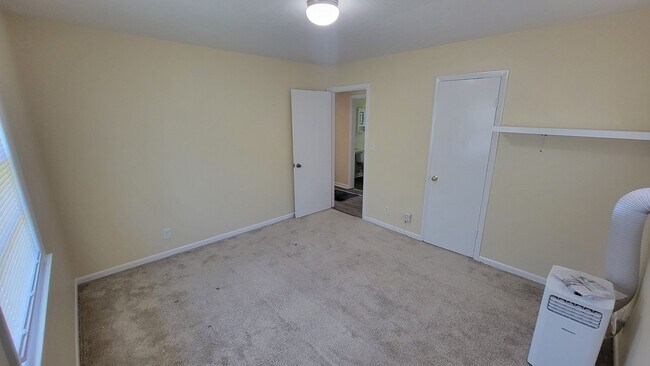 Building Photo - 5408 Speedway Ave