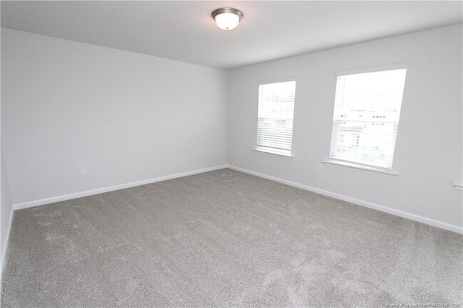 Building Photo - 461 Grange Farm Pl