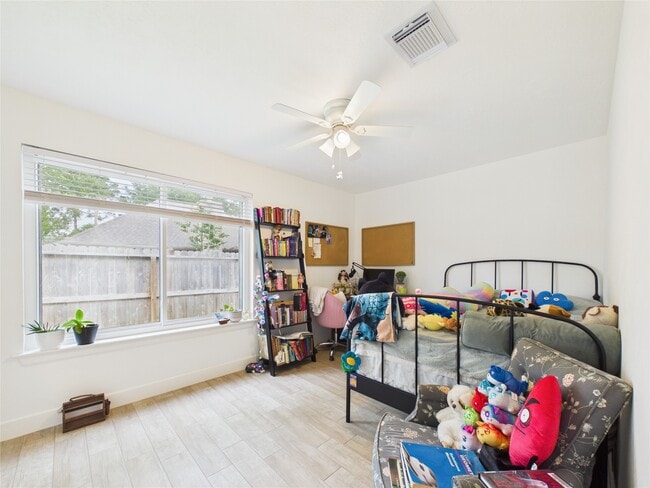 Building Photo - 1210 Berkeley Lake Ln