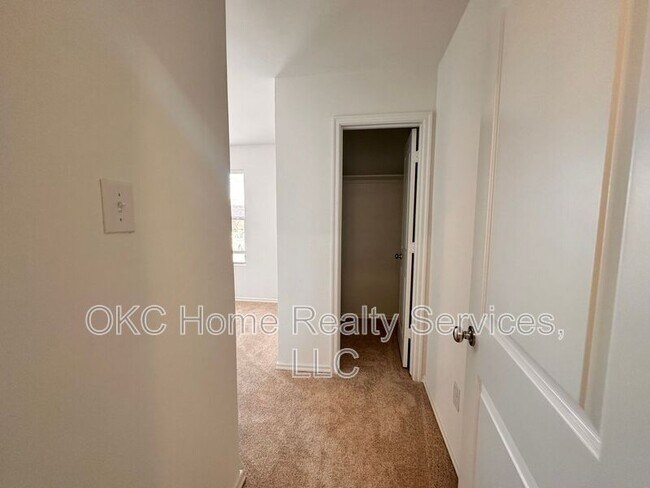 Building Photo - 3220 NW 147th Ter