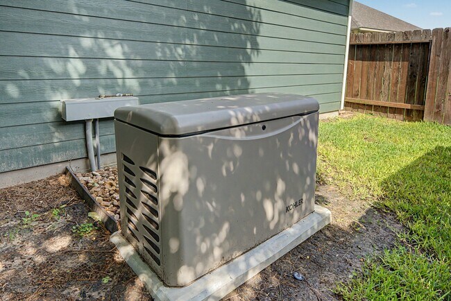 Building Photo - 31032 Sunfall Trail Ln