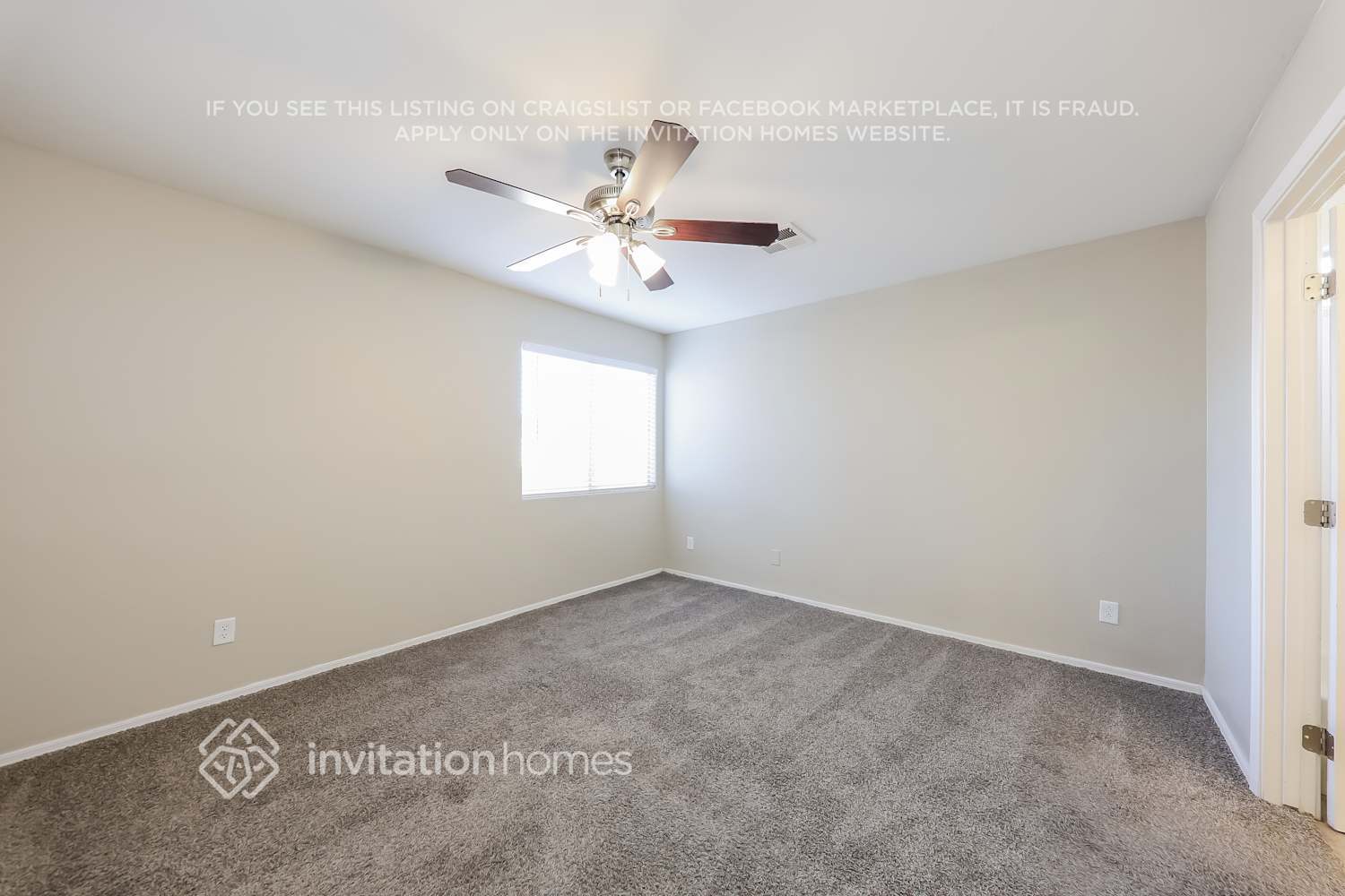 Building Photo - 3215 W Salter Dr