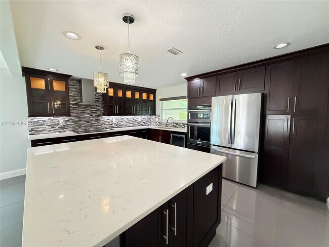 Building Photo - 5488 Fearnley Rd