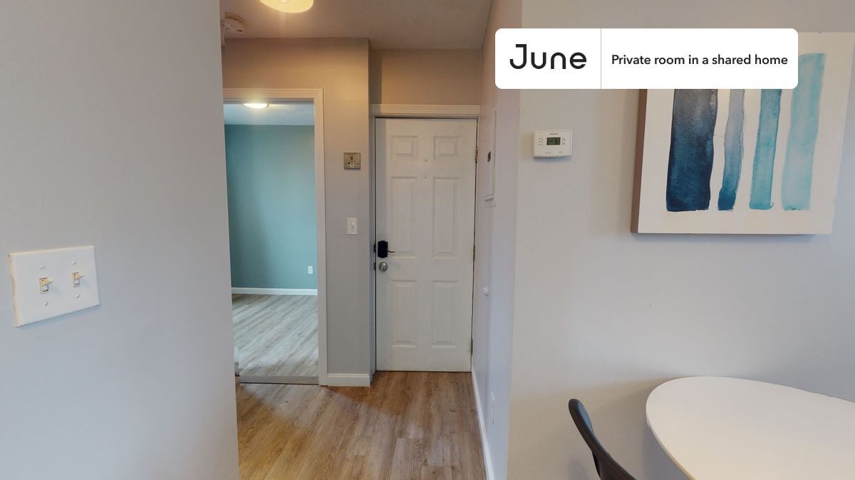 Building Photo - Room in Shared 3 bed/1 bath home in North End