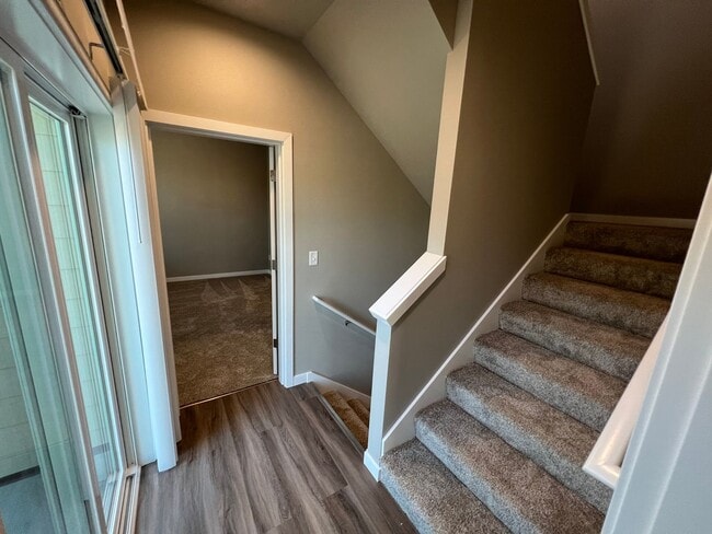 Building Photo - NEW 4 Bedroom / 4.5 Bath Townhome. A/C in every bedroom