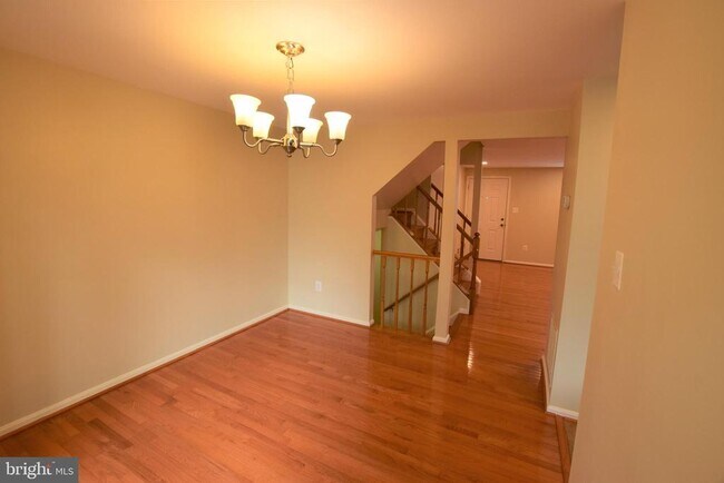 Building Photo - 6605 Briarleigh Way