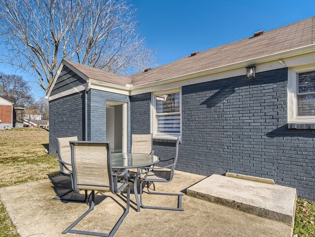 Building Photo - 4 Bed 2.5 Bath Single Story Home in Heart of East Nashville