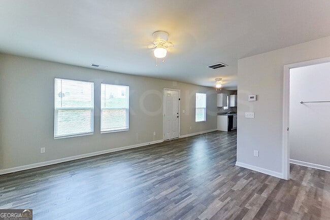 Building Photo - 828 Dove Tree Ln