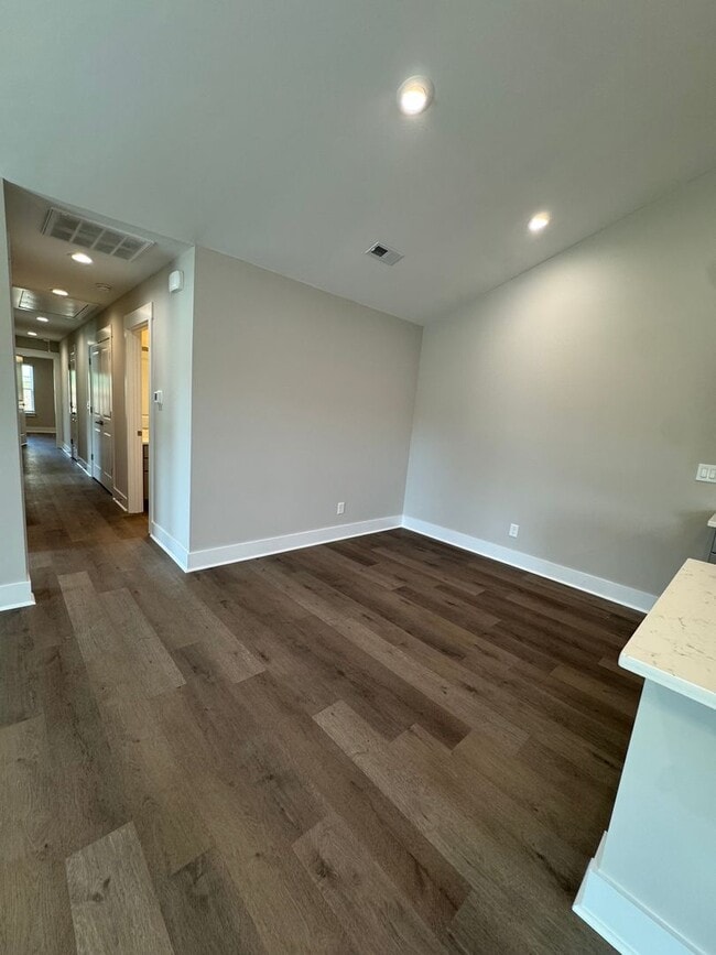 Building Photo - 133 Brawley Villas Pl