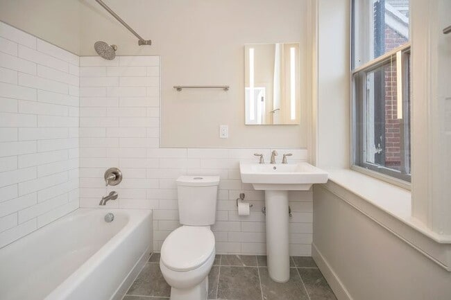 Building Photo - 1201 Princess Anne St