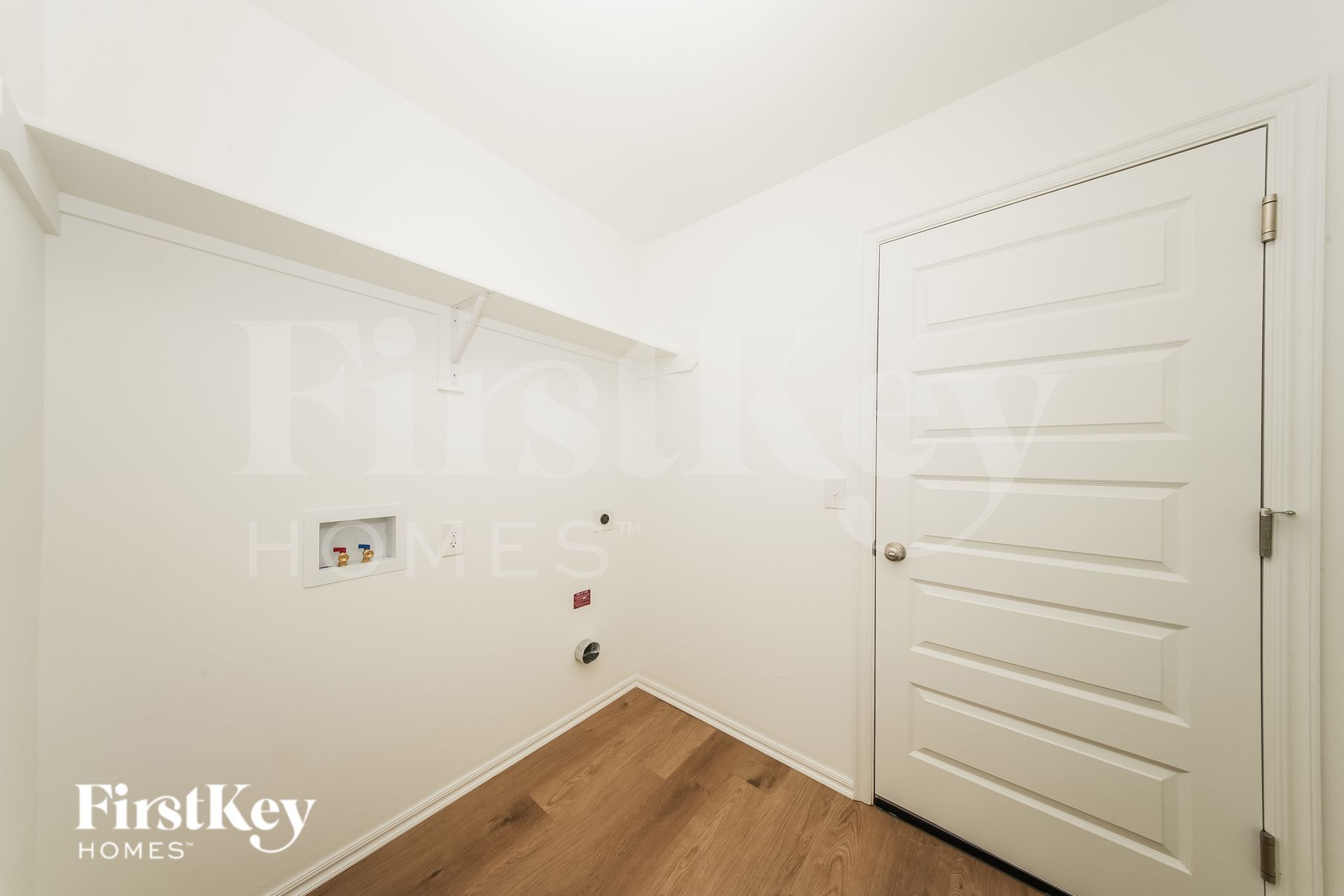 Building Photo - 437 Labelle Ln