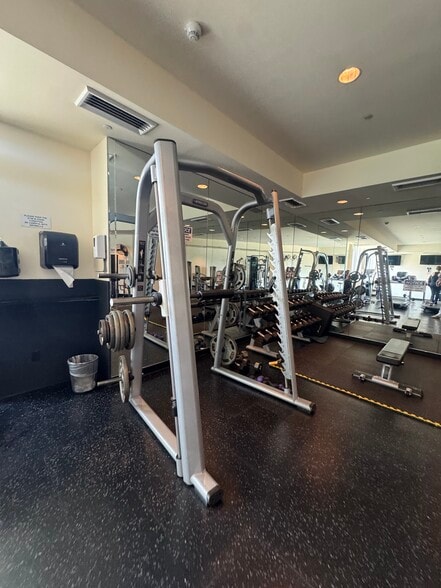 Building Photo - 690 SW 1st Ct