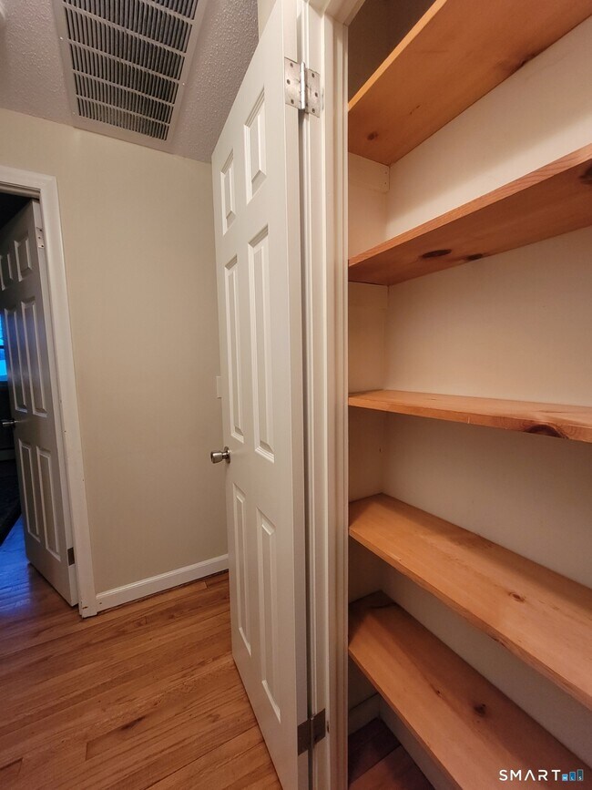 Building Photo - 46 Turkey Hill Rd