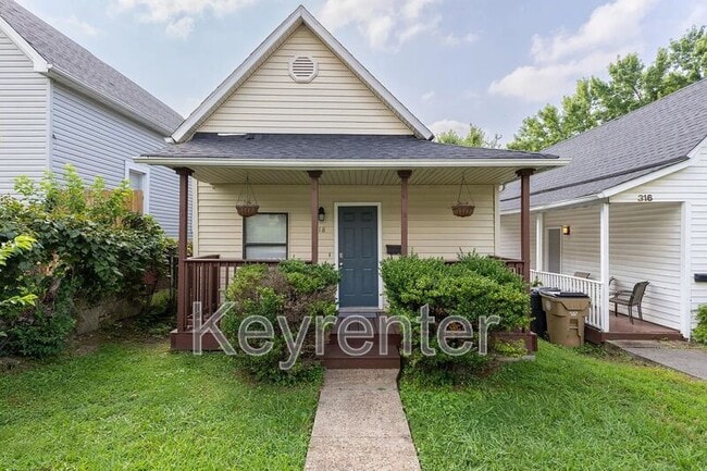 Primary Photo - 318 E Emerald Ave