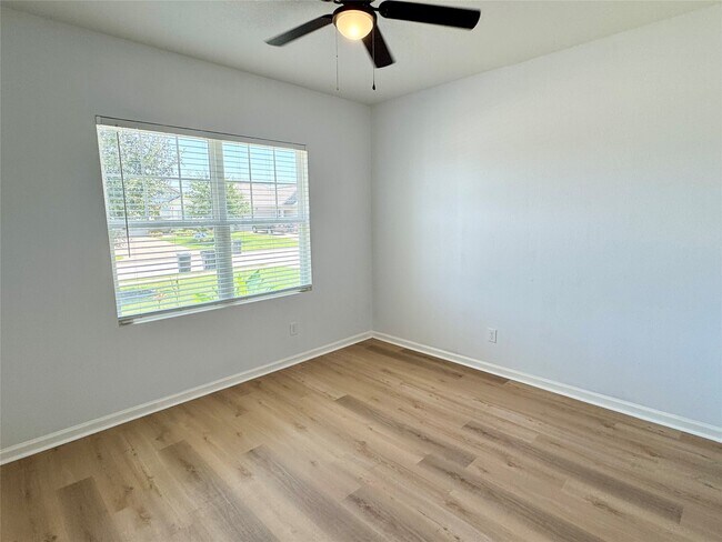 Building Photo - 10141 Pappas Dr