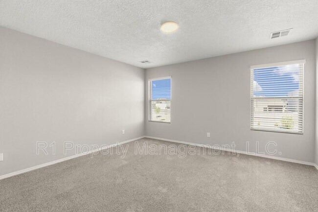 Building Photo - 5643 Linq Place Northeast