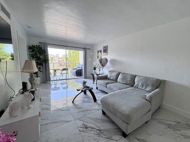 Building Photo - 15241 SW 80th St