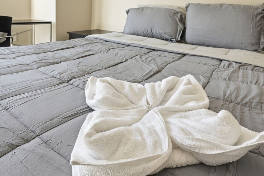 Building Photo - 205 Tiliwa Ct