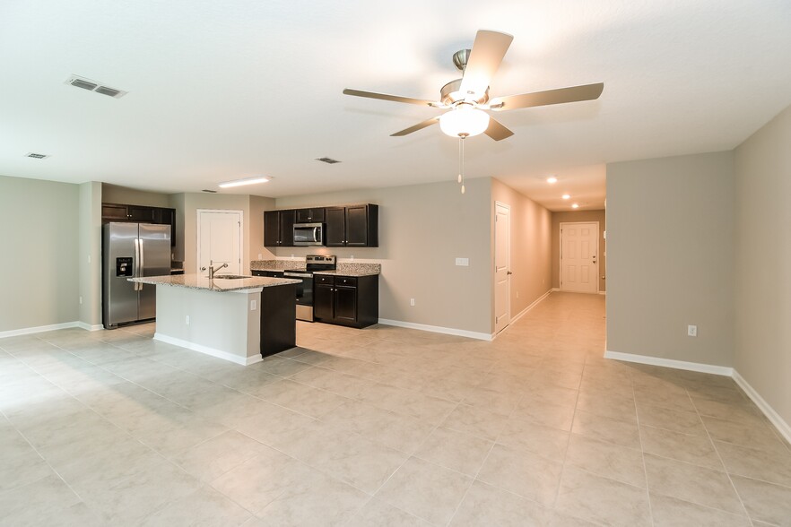 Building Photo - 9136 Udell Ln