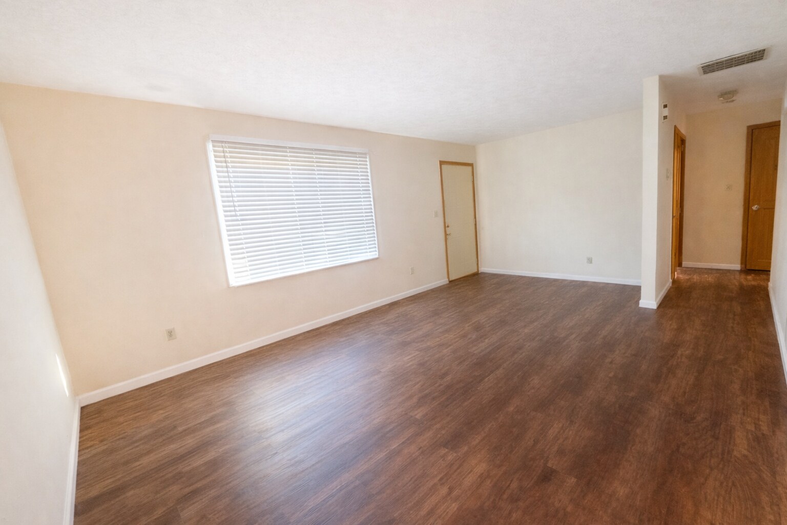 Building Photo - 1816 Davcohn Ave