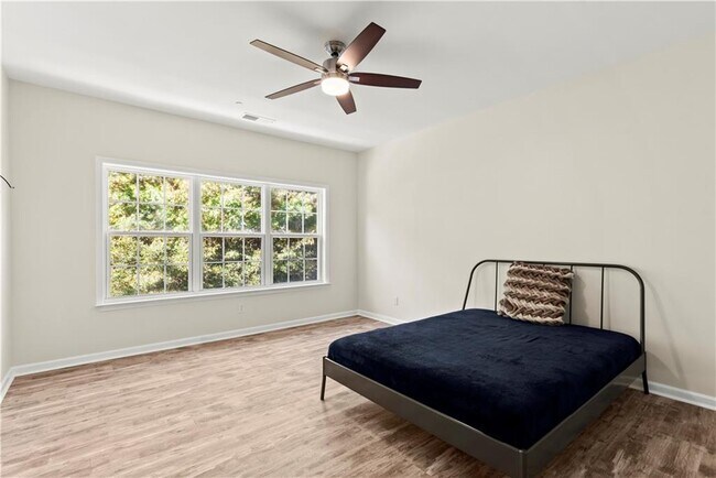 Building Photo - 119 Wetherbrooke Ln SE