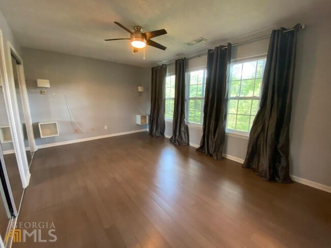 Building Photo - 279 Quail Run