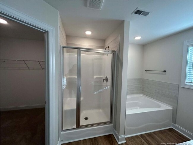 Building Photo - 244 Brickhill Dr