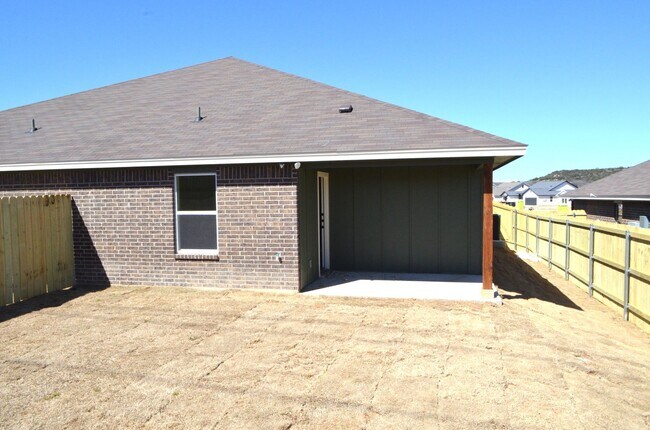 Building Photo - 1007 Cline Dr