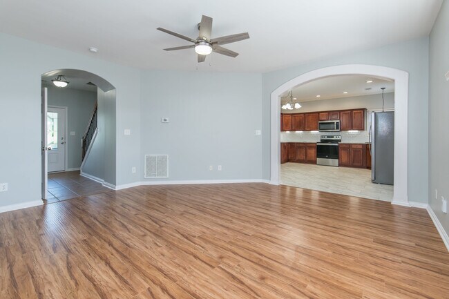 Building Photo - 3056 New River Pl