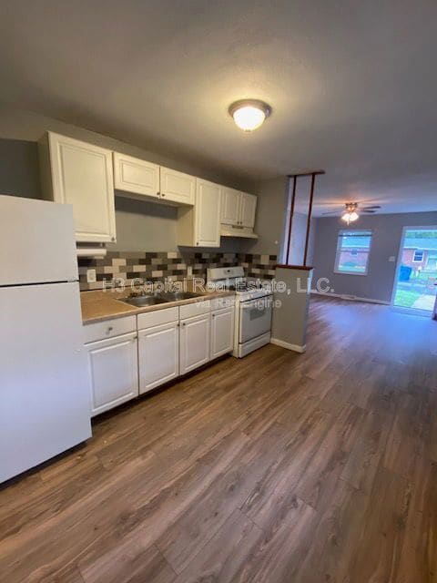 Building Photo - 4069 Bruene Ave