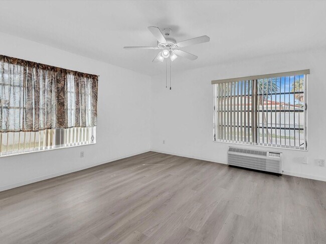 Building Photo - 2193 NE 172nd St