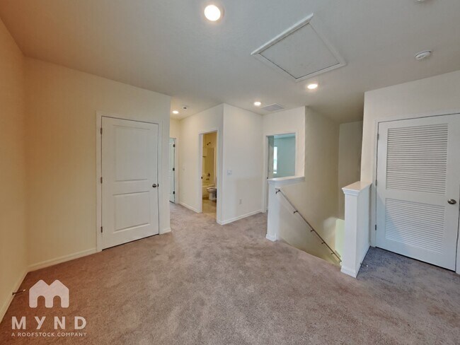 Building Photo - 33996 Jasper Stone Dr