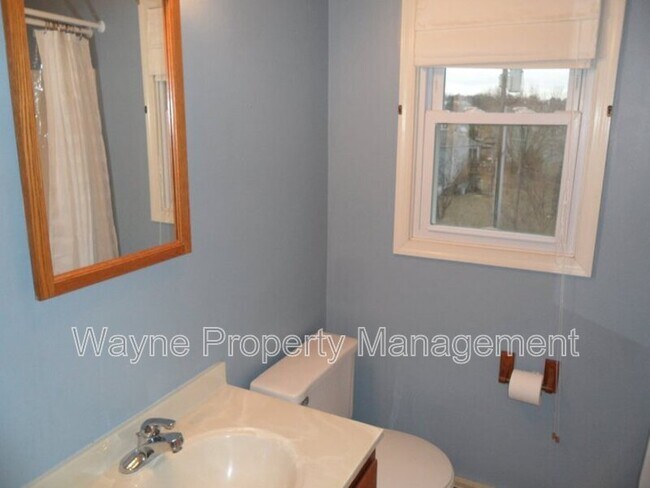 Building Photo - 112 Virginia Ave