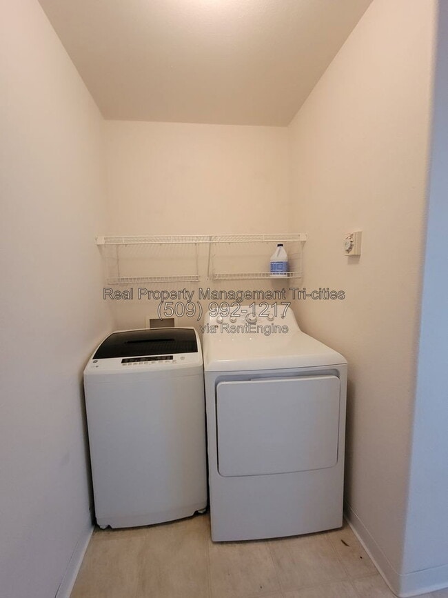 Building Photo - 7606 Quadra Dr
