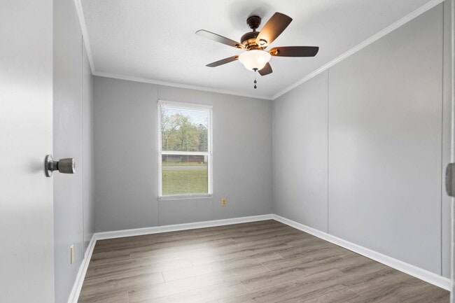 Building Photo - 3 Bed 2 Bath Home Close to Fort Bragg