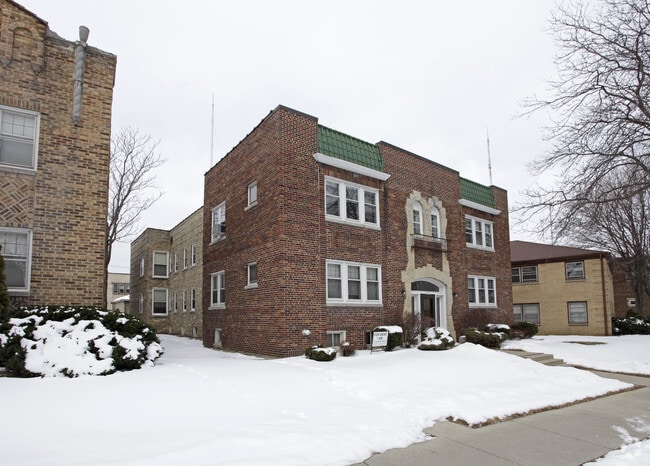 Building Photo - 3821 N Humboldt Blvd