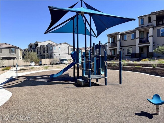 Building Photo - Brand-New Juniper Hills Townhome with 4 Bedrooms, Loft & Dual Balconies