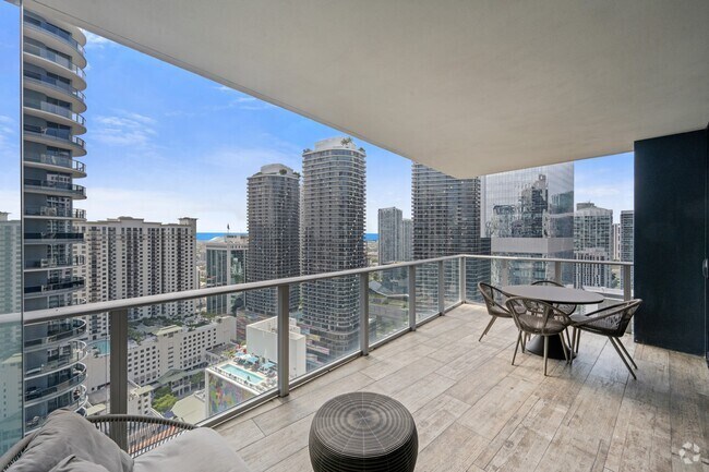 Building Photo - 1010 Brickell Ave