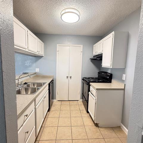 Building Photo - 902 Binbrook Dr